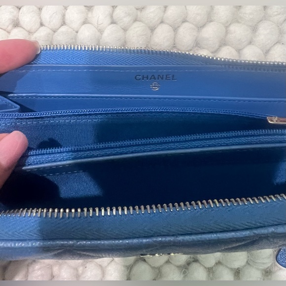 Chanel Caviar Quilted L Gusset Zip Around Wallet Blue - Picture 12 of 13